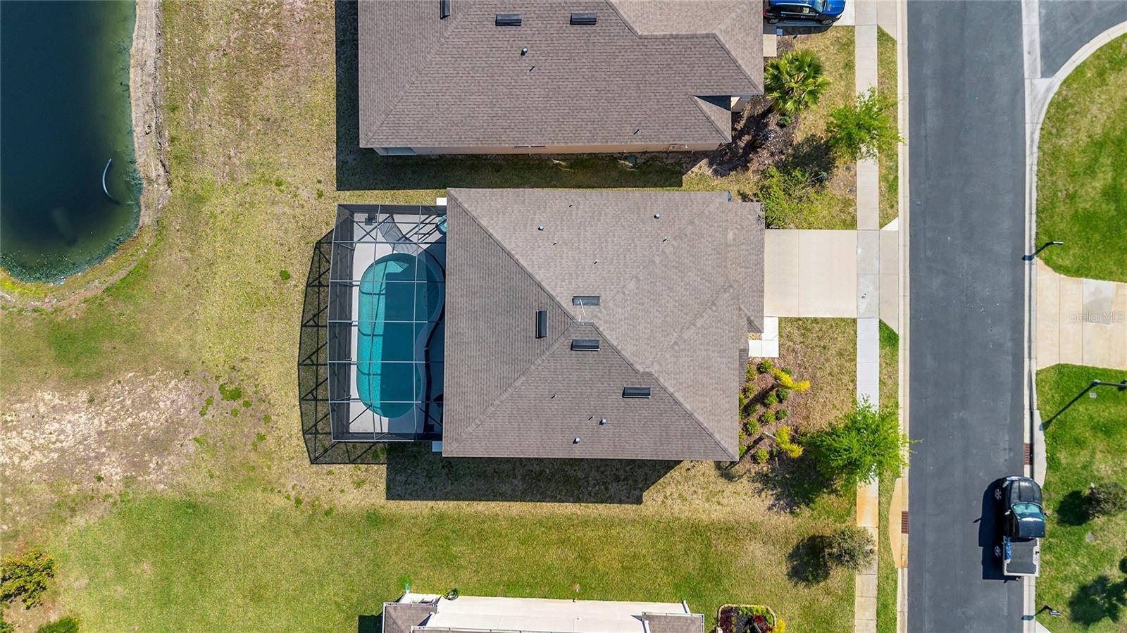 2136 CROFTON AVE