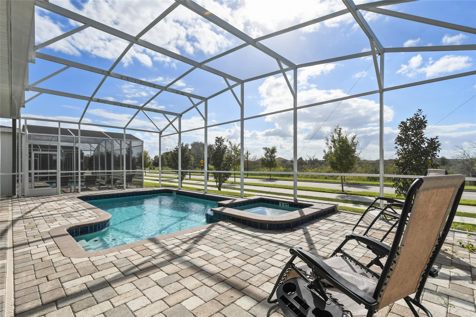8842 CABOT CLIFFS DR