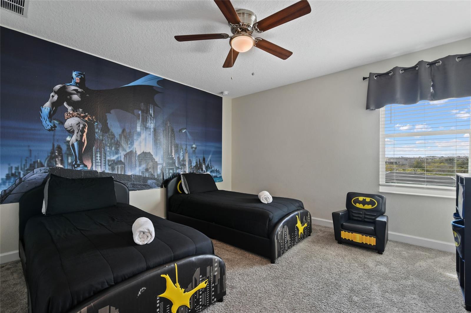 8842 CABOT CLIFFS DR
