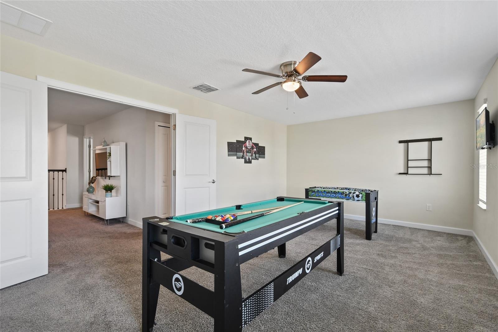 8842 CABOT CLIFFS DR