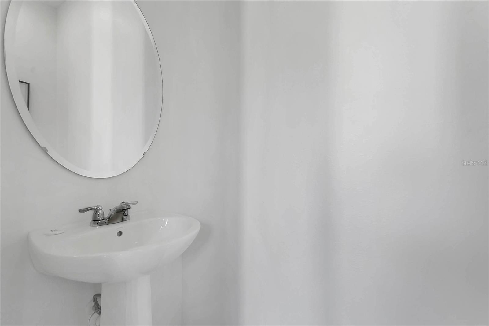 8951 AMELIA DOWNS TRL