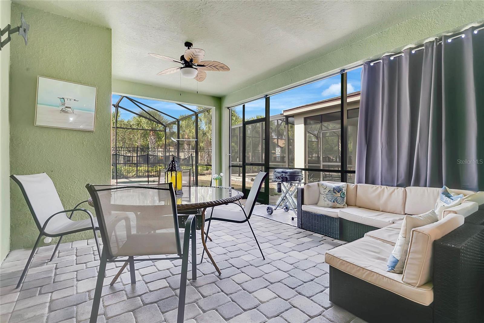 8951 AMELIA DOWNS TRL