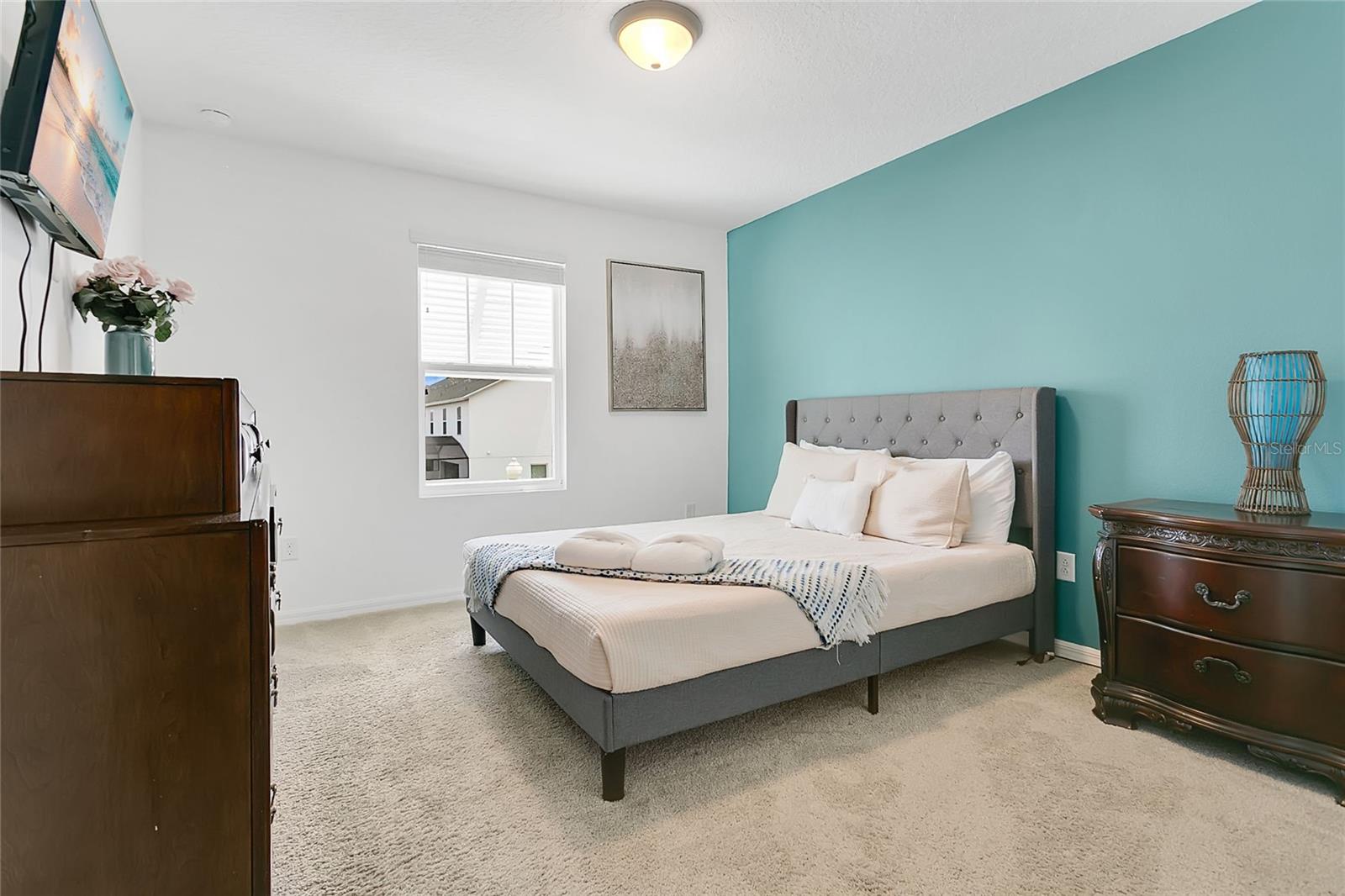 8951 AMELIA DOWNS TRL