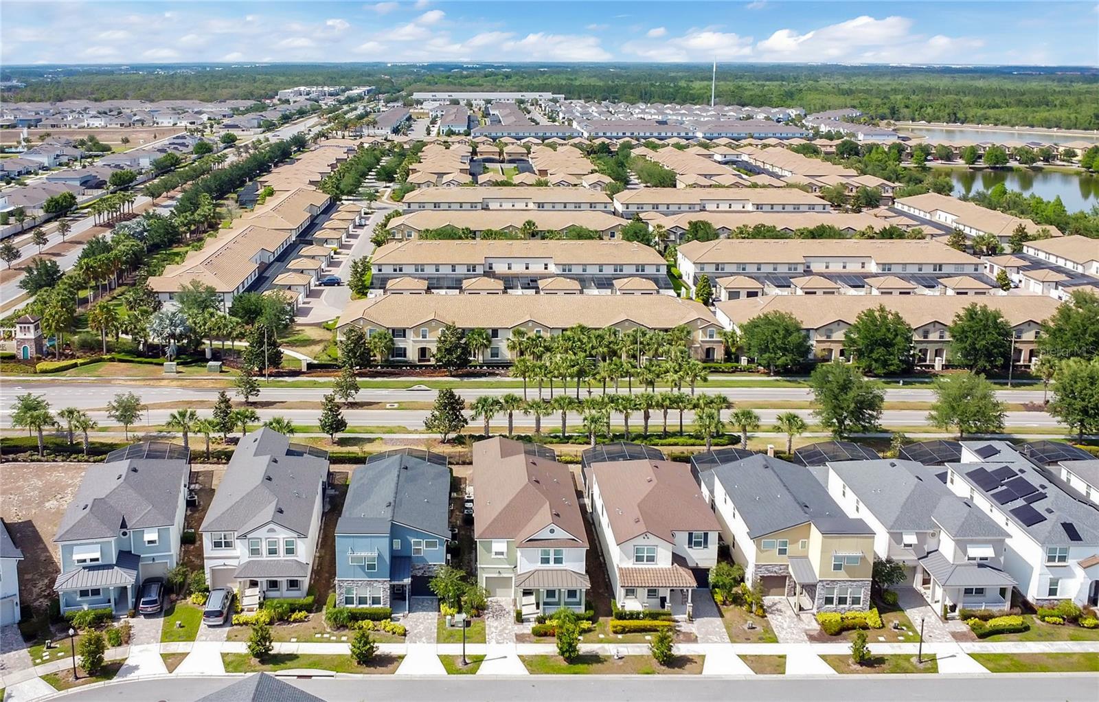 8951 AMELIA DOWNS TRL