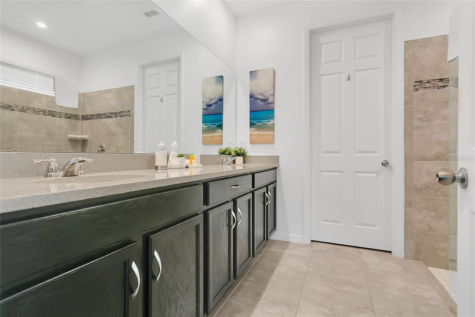 8951 AMELIA DOWNS TRL