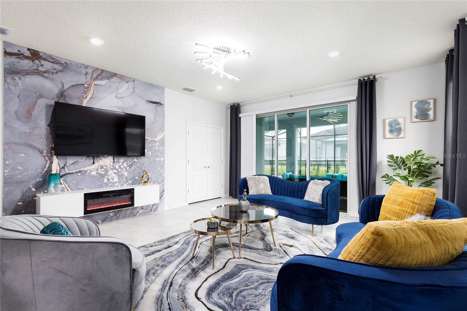 7224 OAKMOSS LOOP