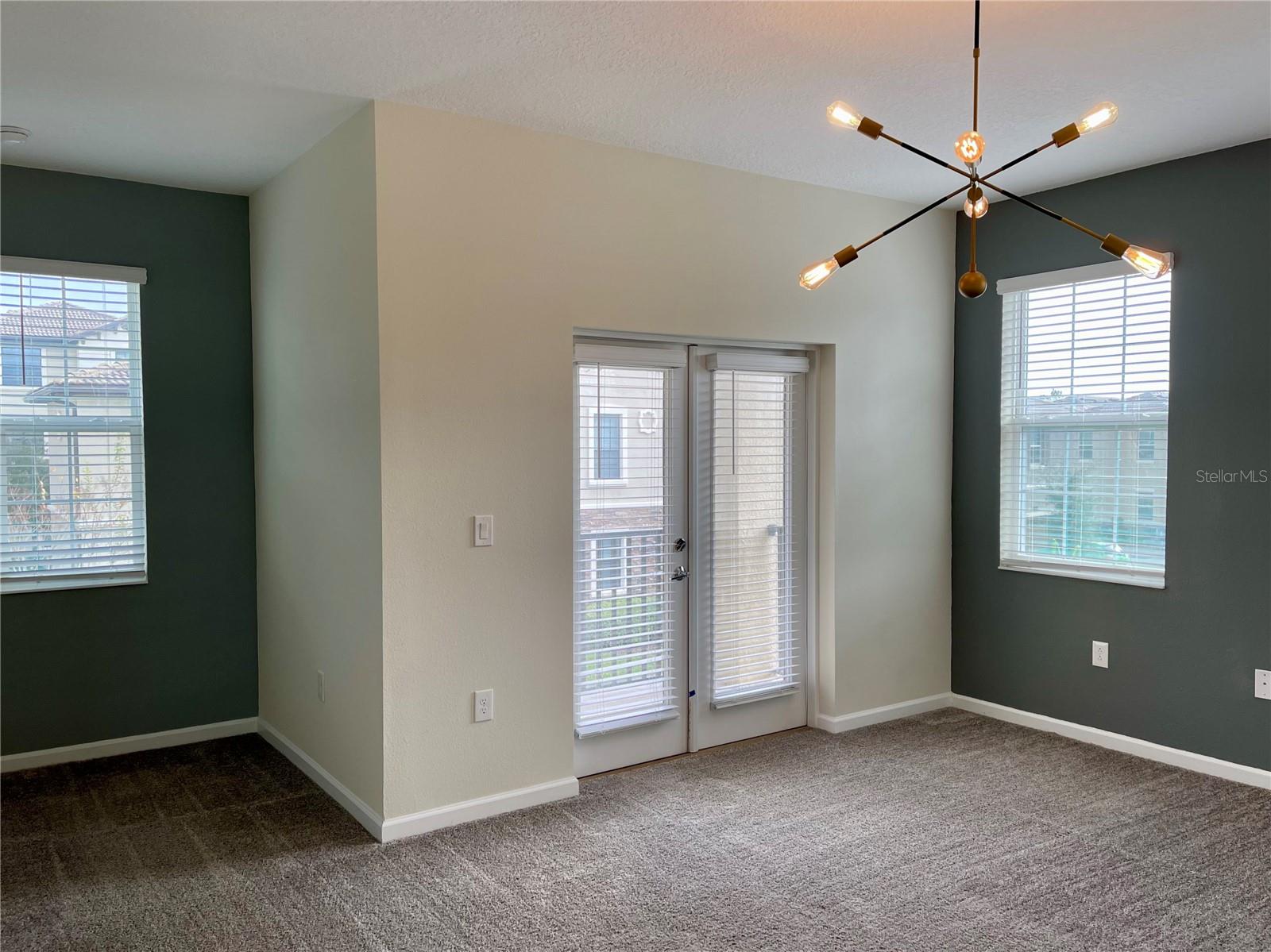 1336 SHINNECOCK HILLS DR