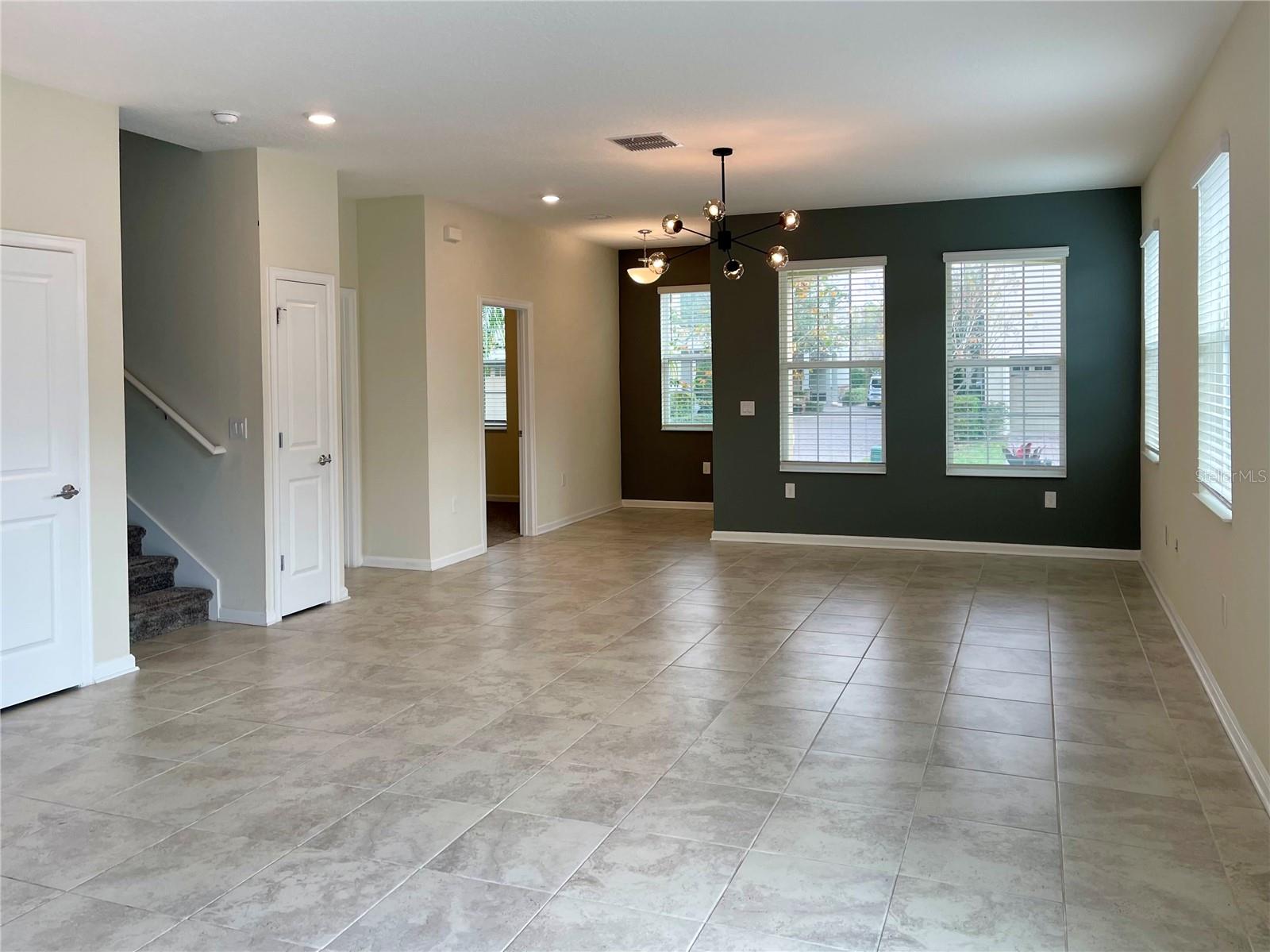 1336 SHINNECOCK HILLS DR