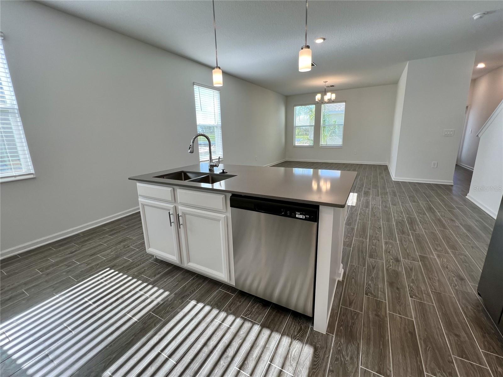 13921 TITLE WAY