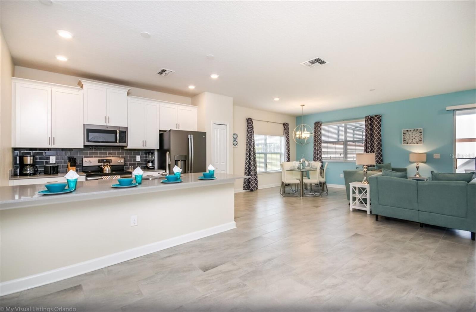 9007 STINGER DR