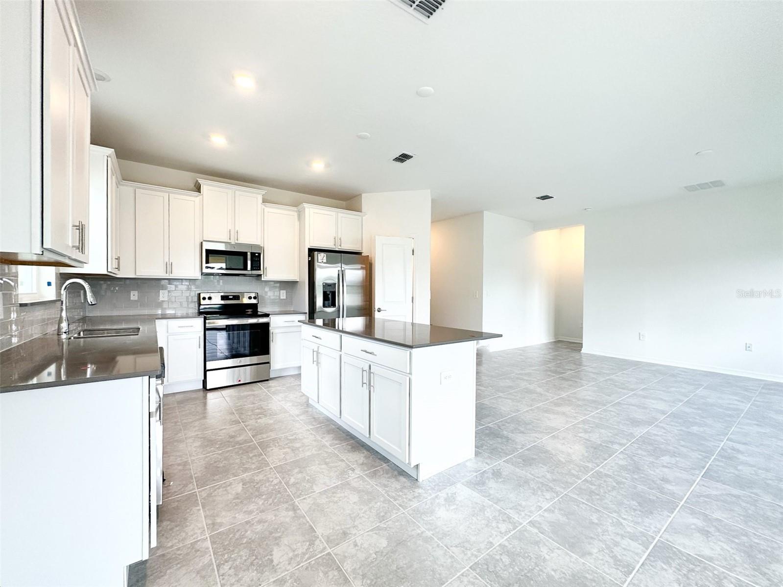 4189 BABBLING BROOK WAY