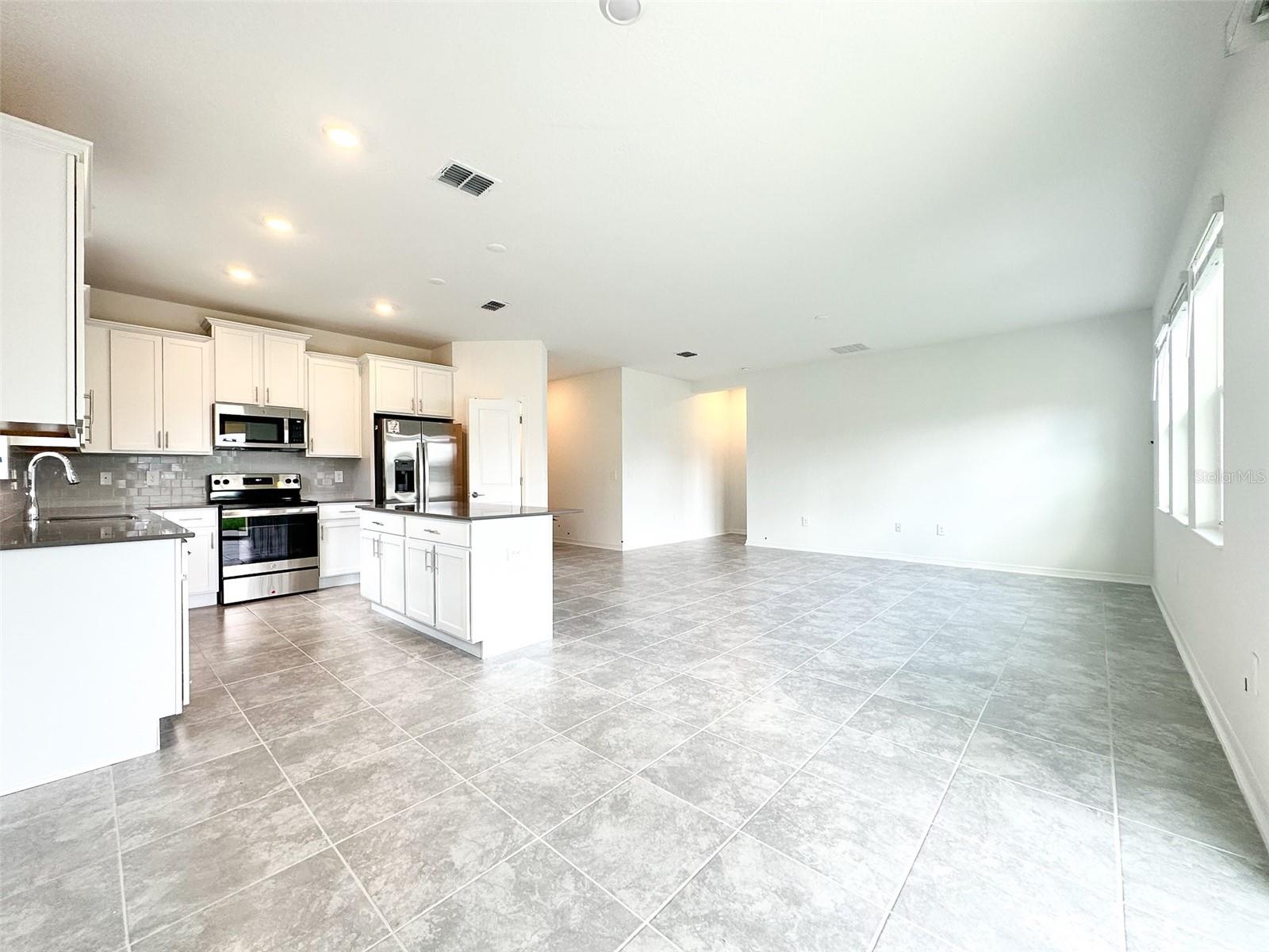 4189 BABBLING BROOK WAY