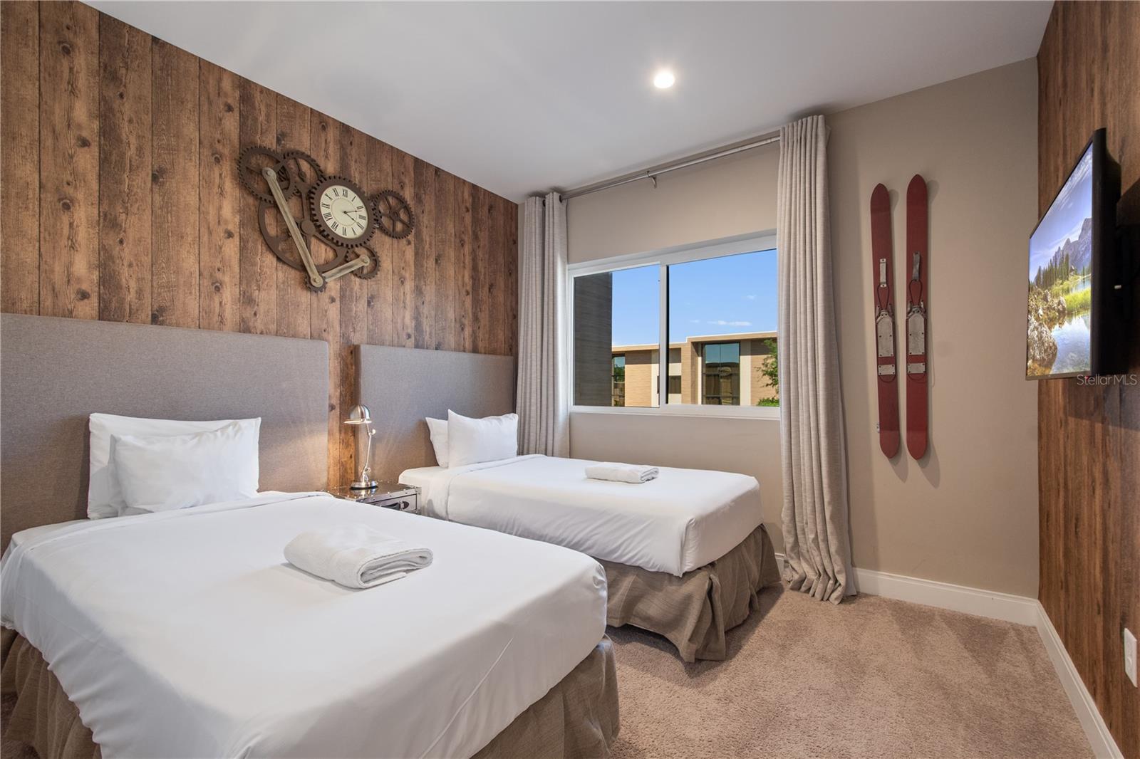 3056 ROCKEFELLER WAY