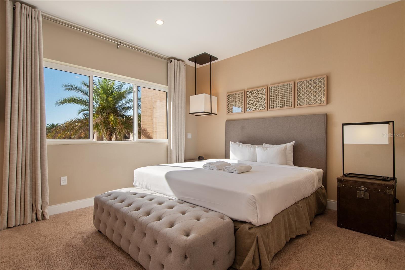 3056 ROCKEFELLER WAY