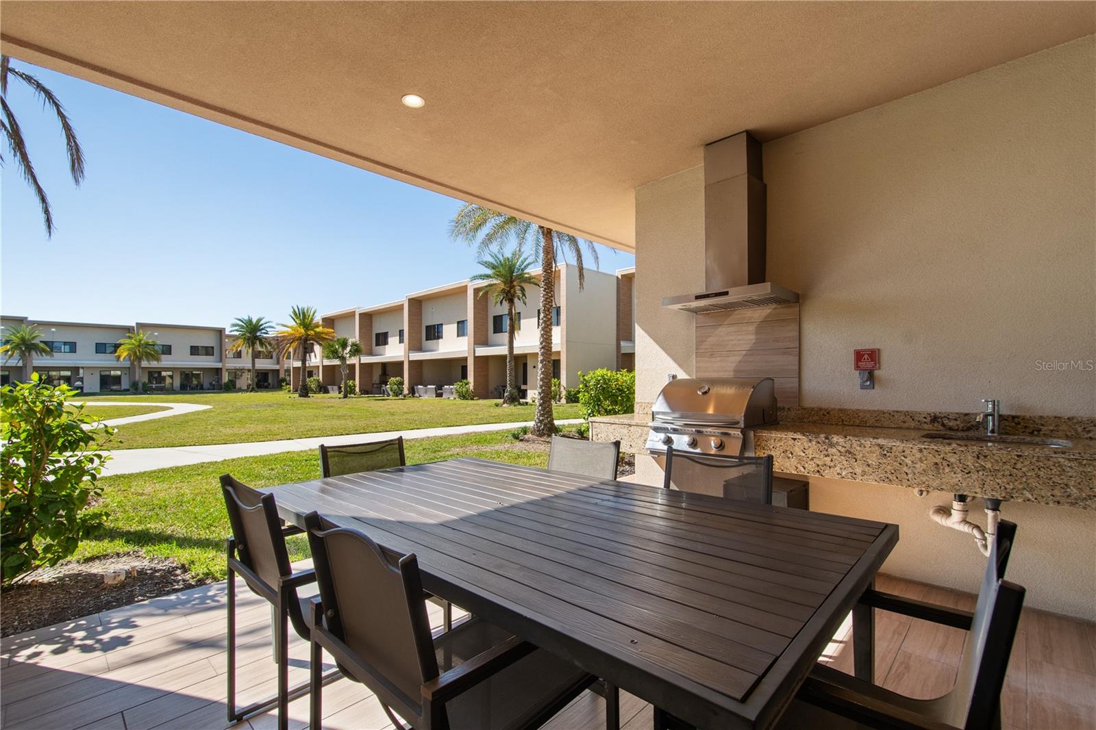 3056 ROCKEFELLER WAY