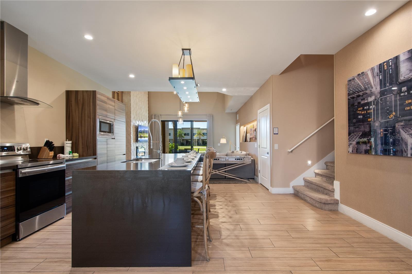 3056 ROCKEFELLER WAY