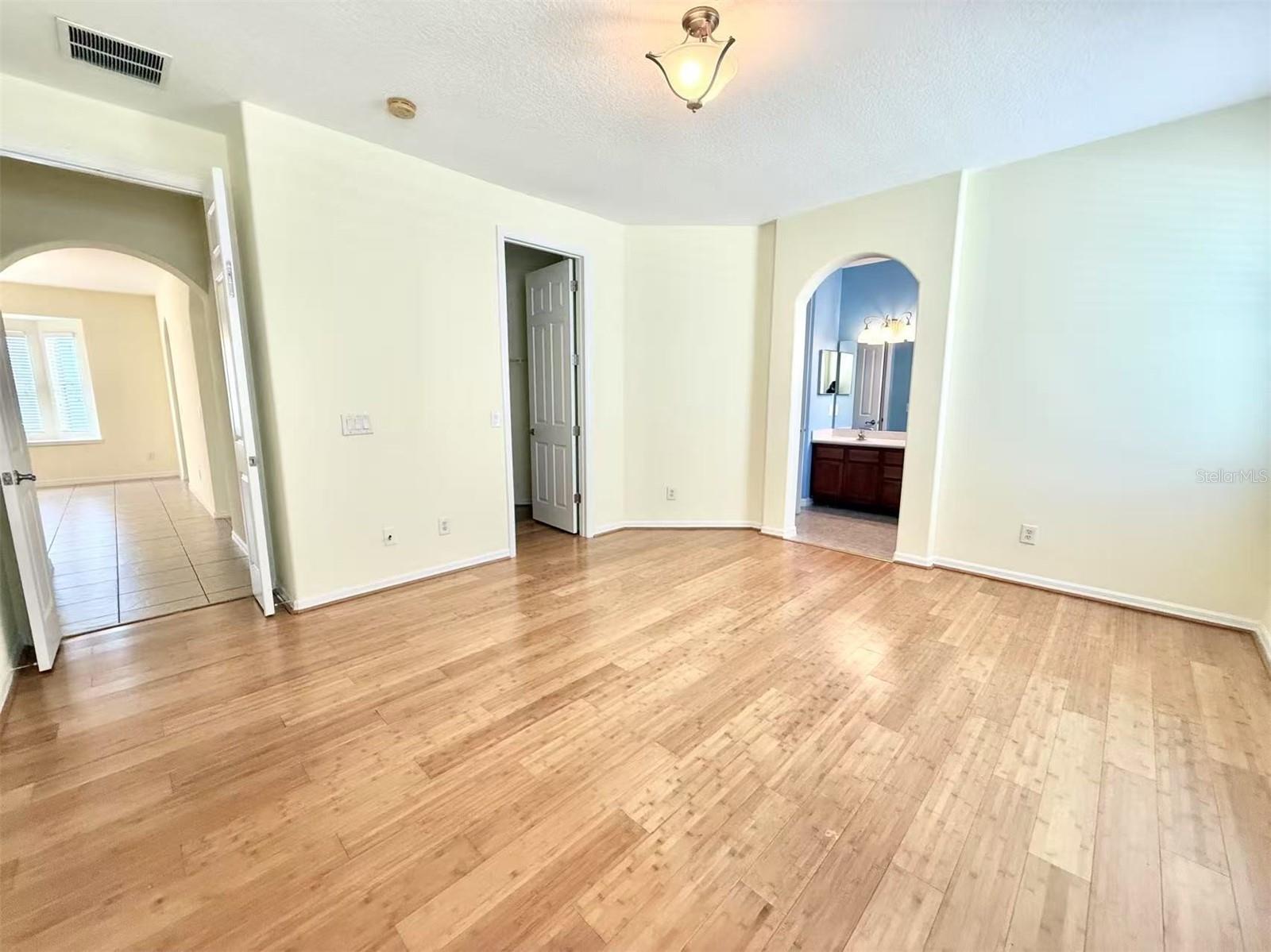 8737 LEELAND ARCHER BLVD