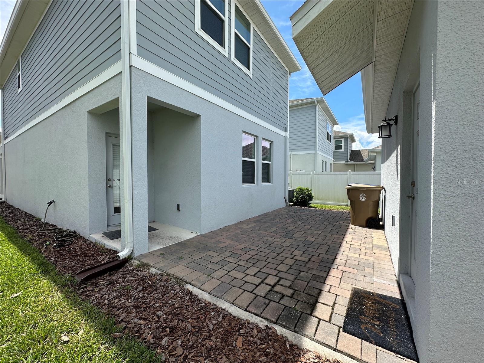 2989 HOWLEY ALY