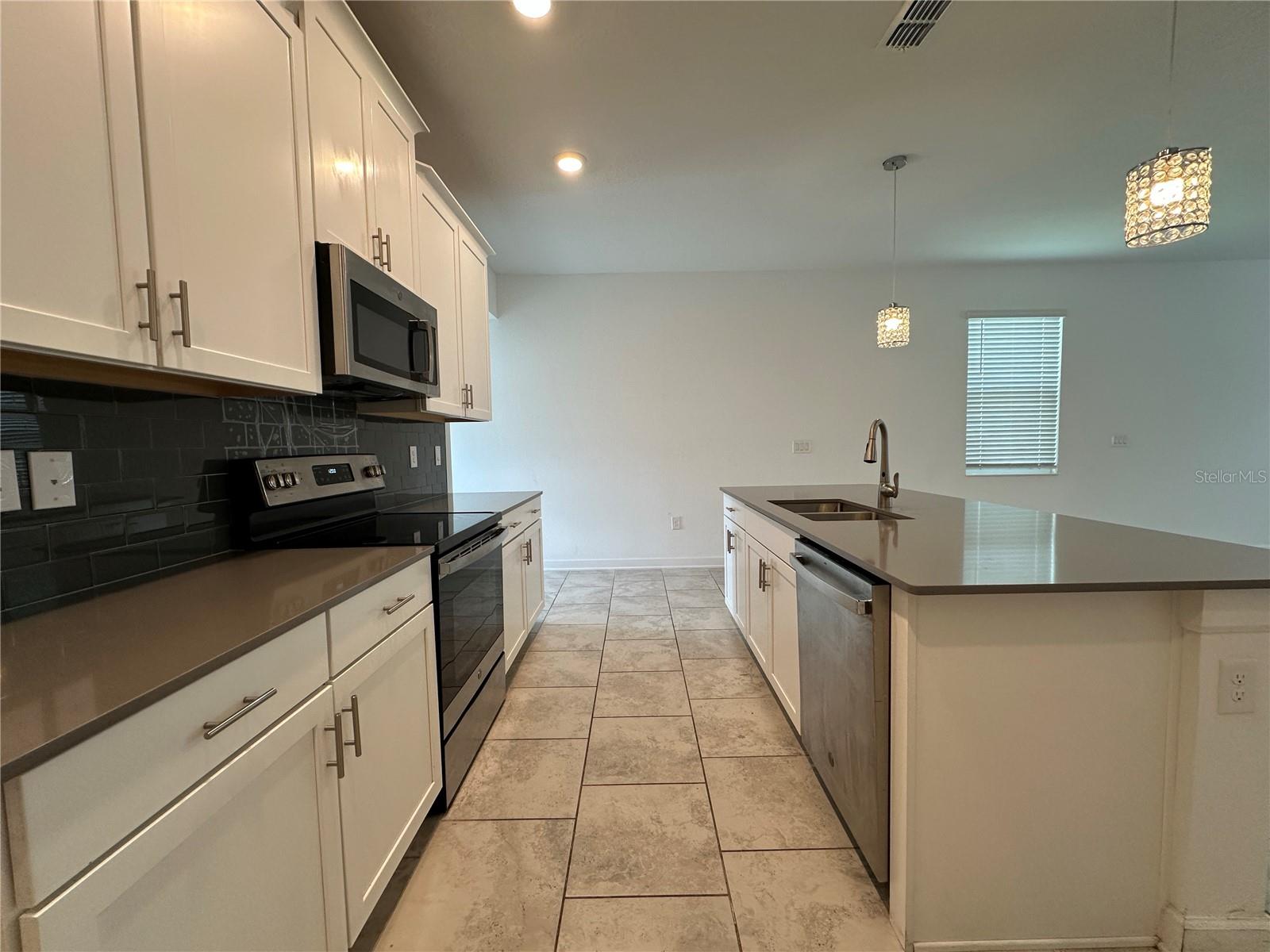 2989 HOWLEY ALY