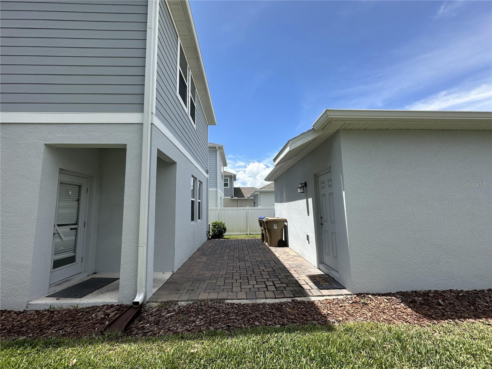 2989 HOWLEY ALY