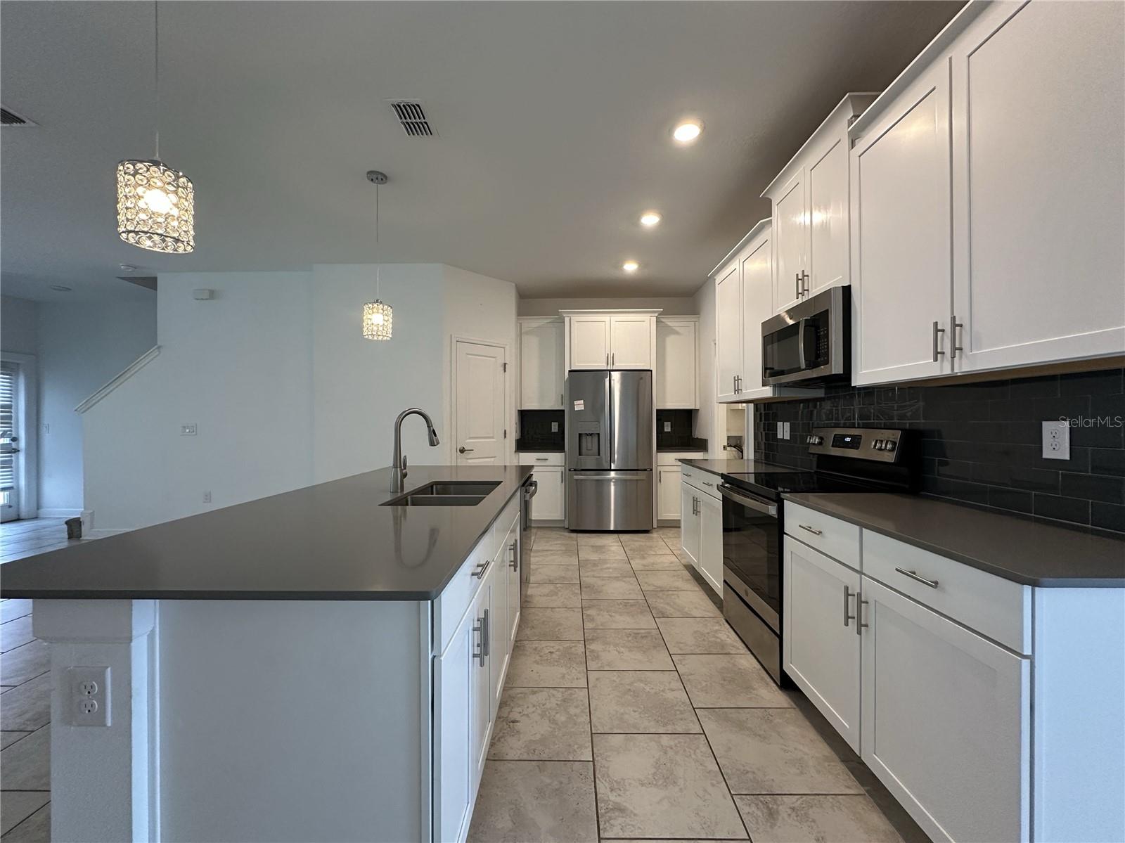 2989 HOWLEY ALY