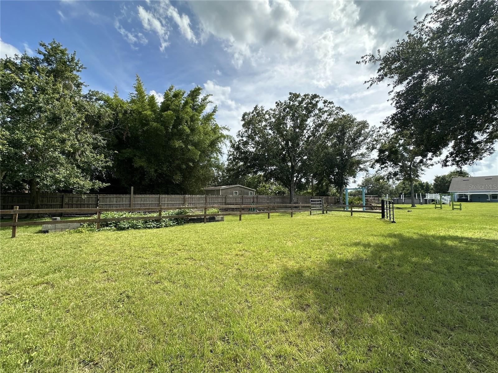 3111 RAMBLER AVE