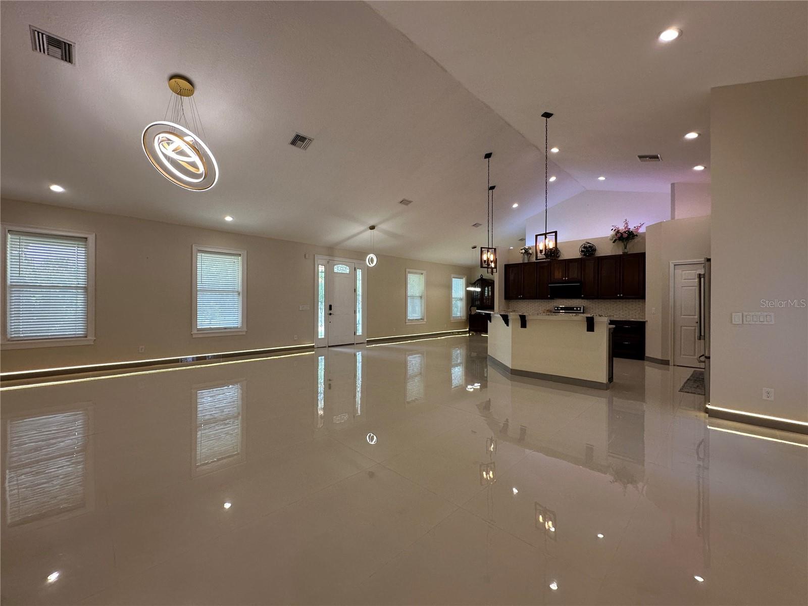 3111 RAMBLER AVE
