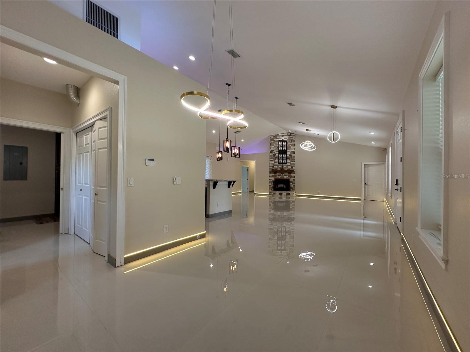 3111 RAMBLER AVE