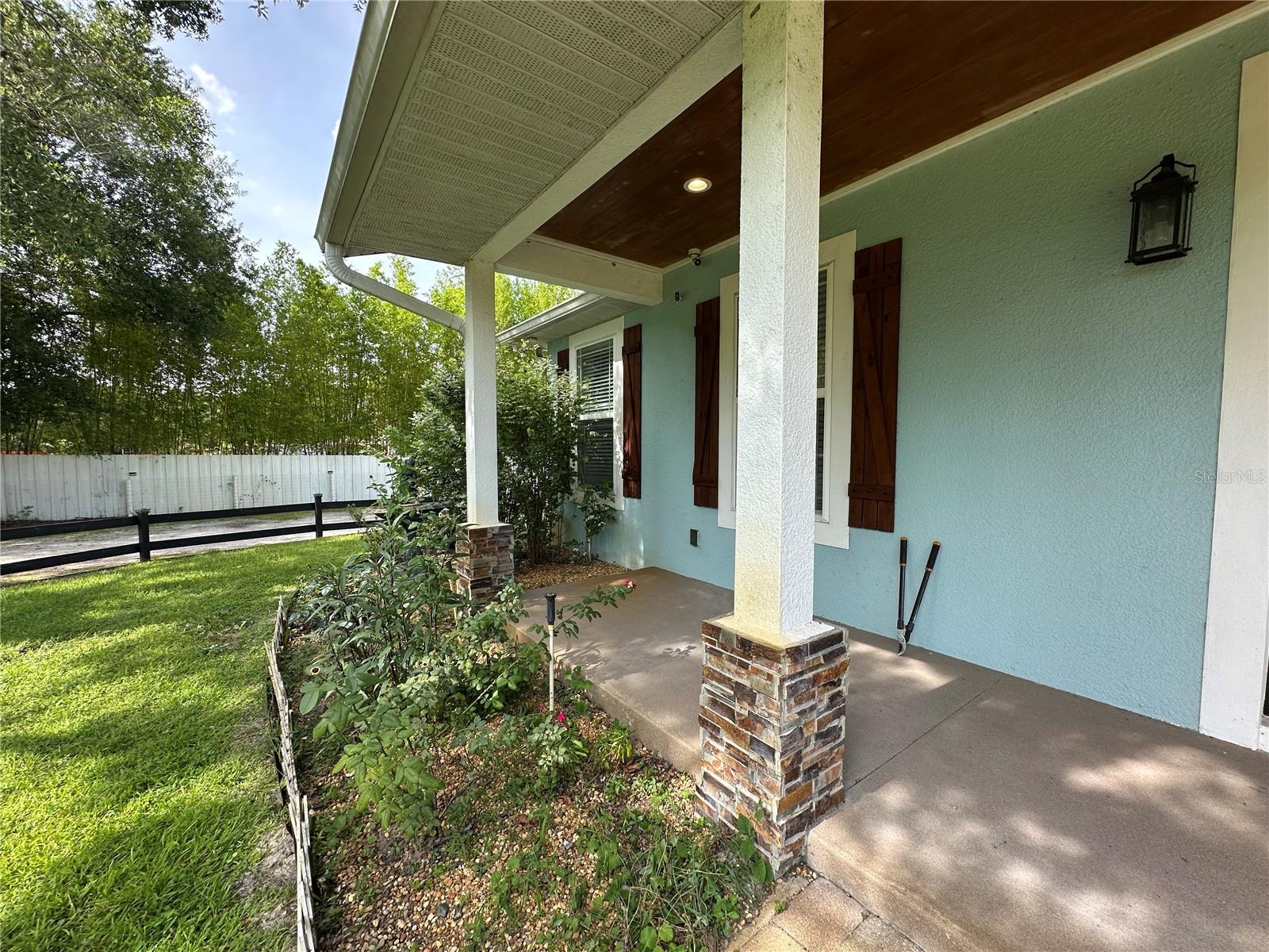 3111 RAMBLER AVE