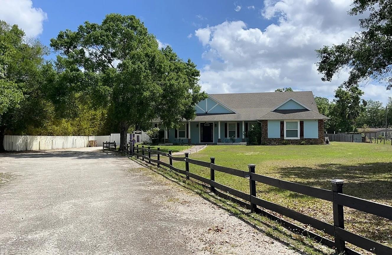 3111 RAMBLER AVE