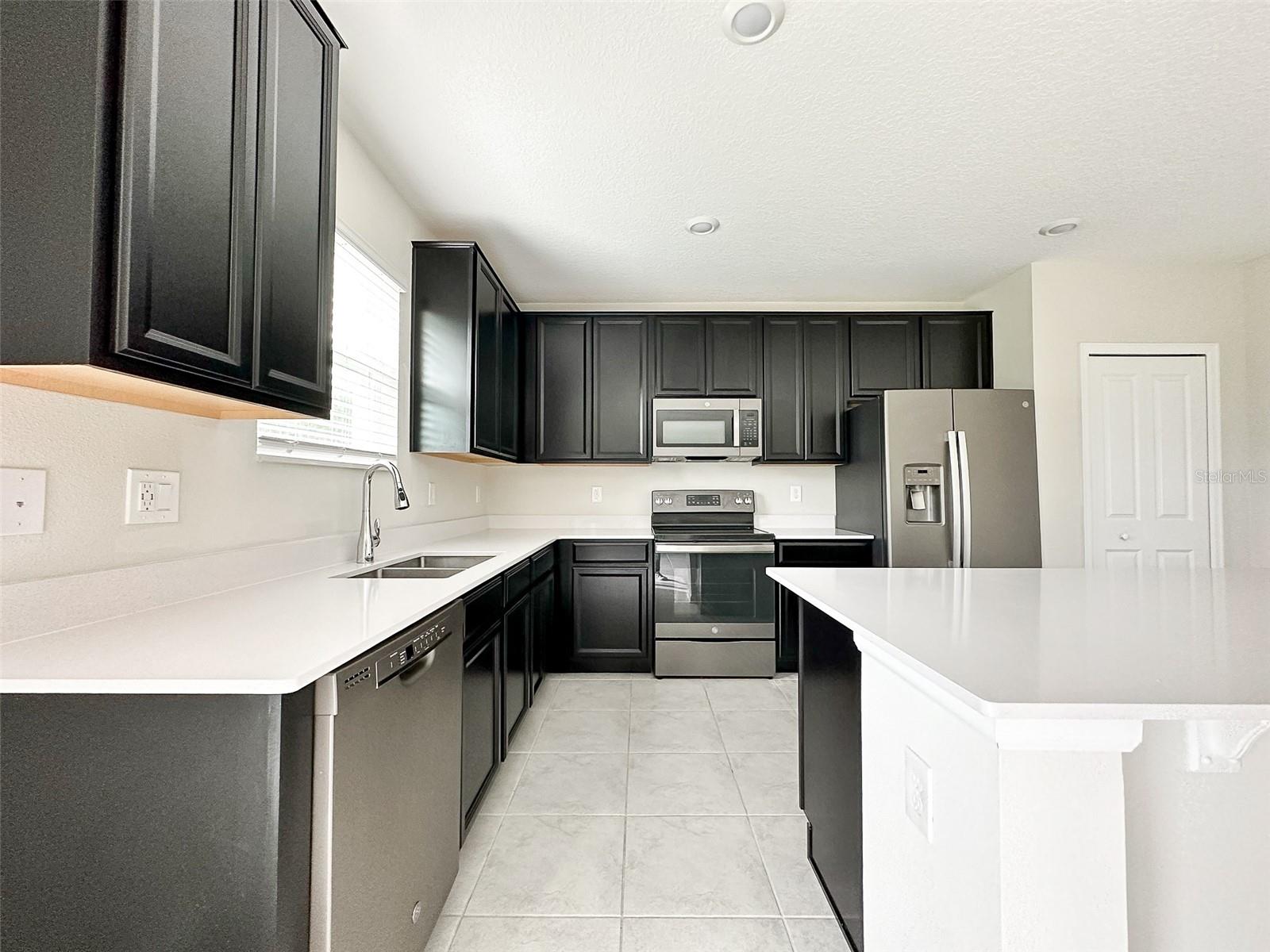 4482 TAHOE CIR