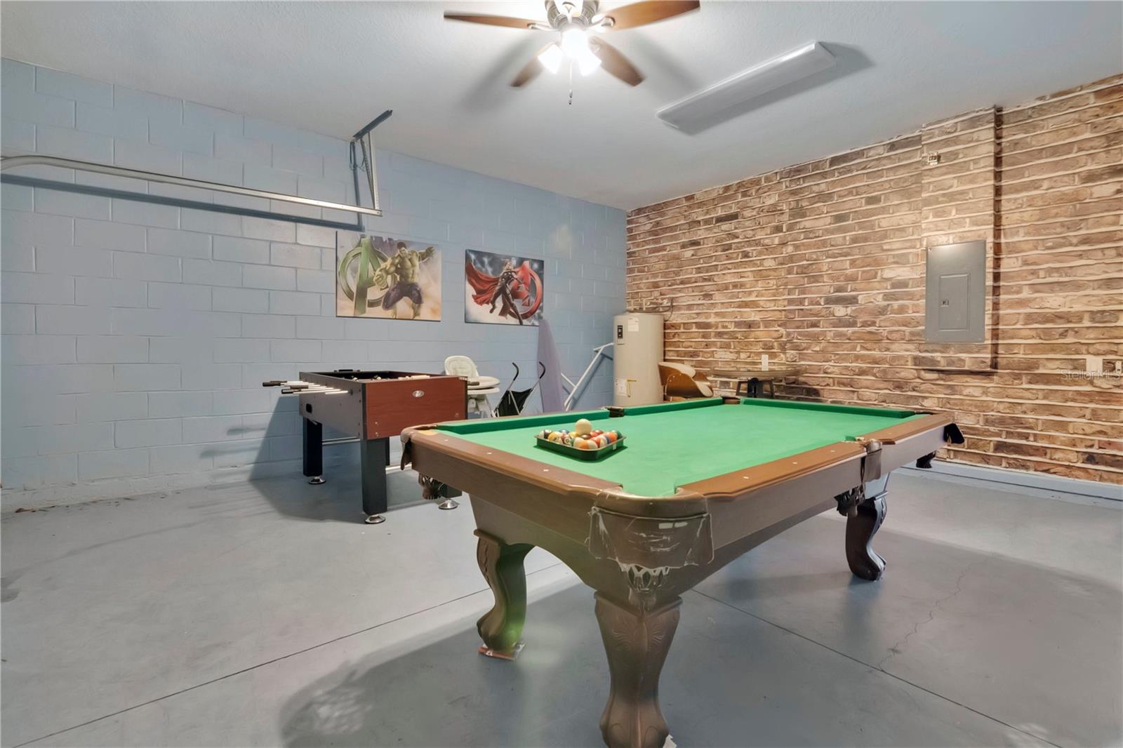 7801 BASNETT CIR