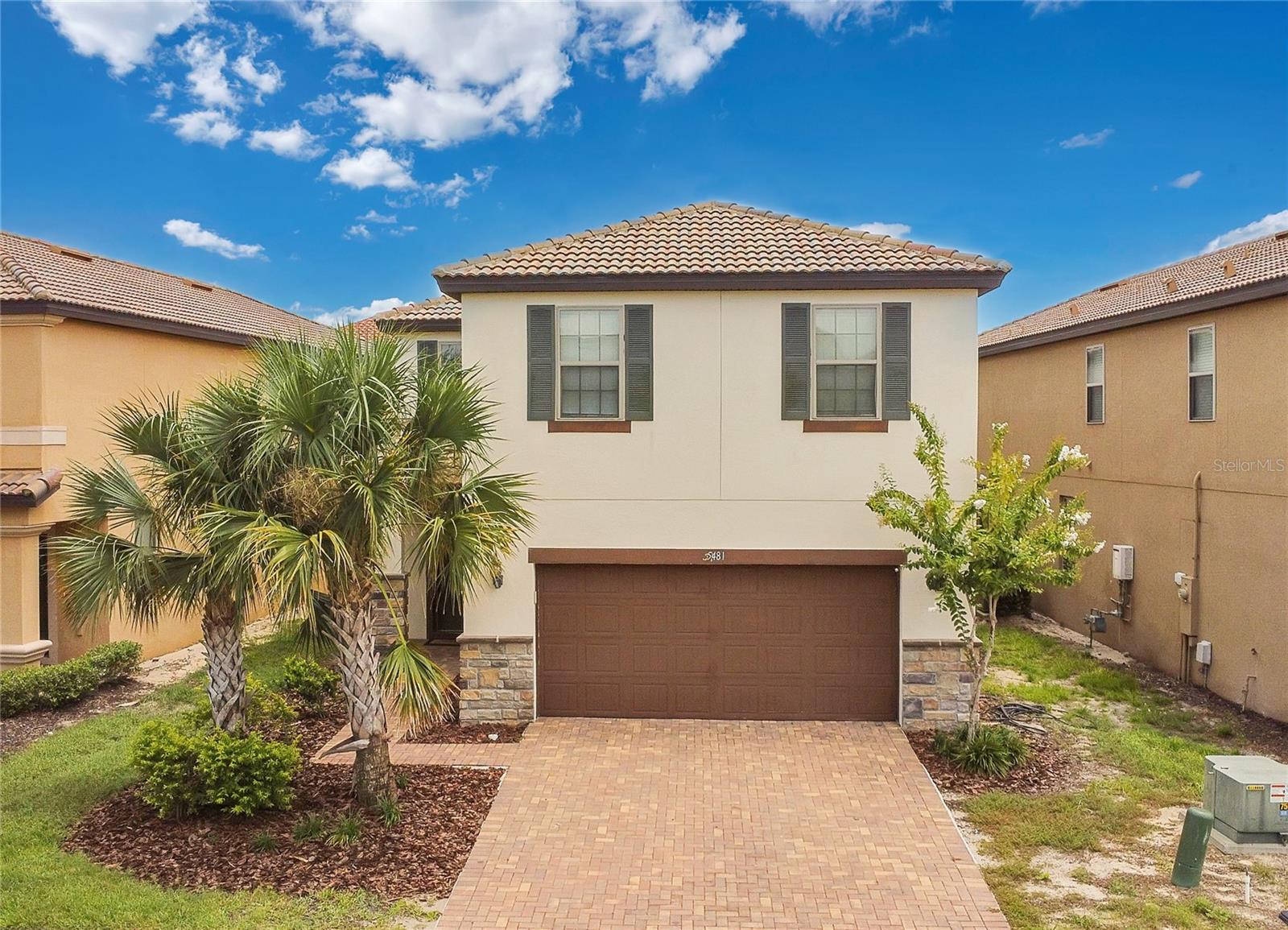 5481 MISTY OAK CIR