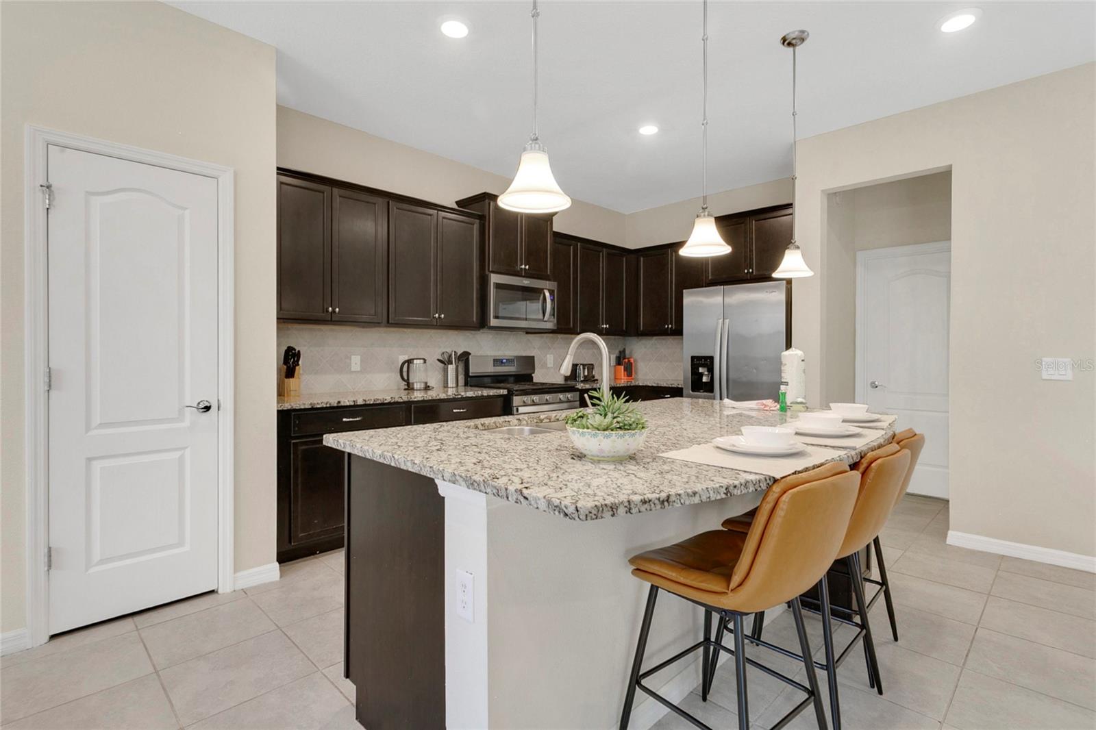 5481 MISTY OAK CIR