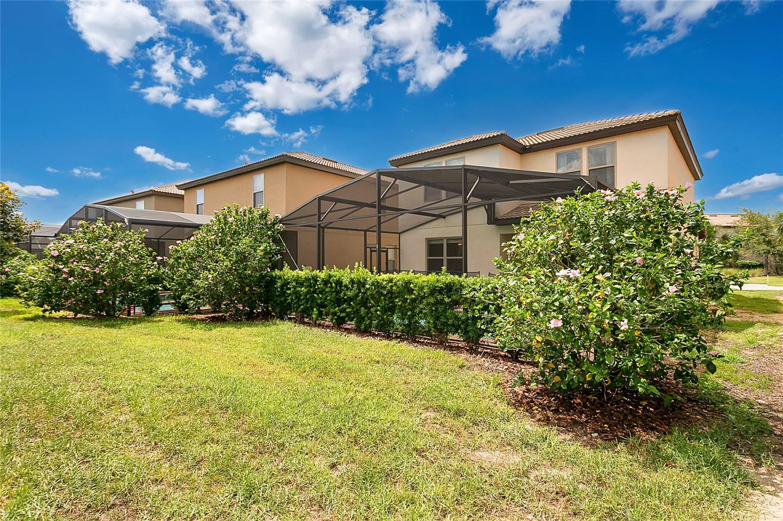 5481 MISTY OAK CIR