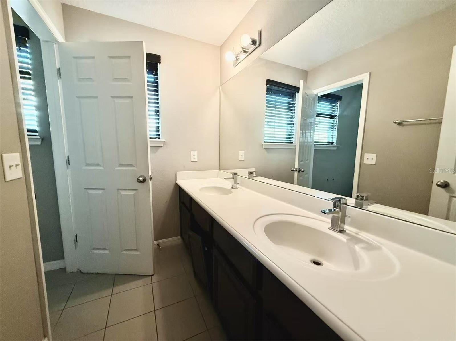 11804 SILVERLAKE PARK DR