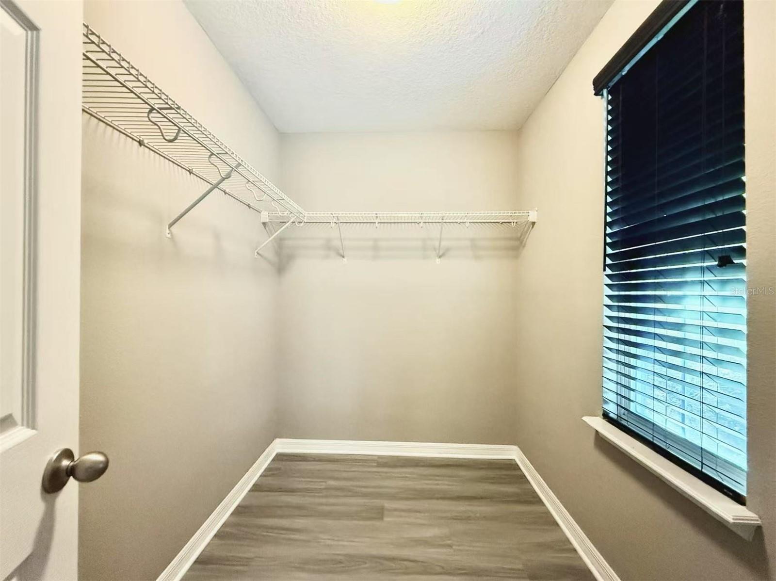 11804 SILVERLAKE PARK DR