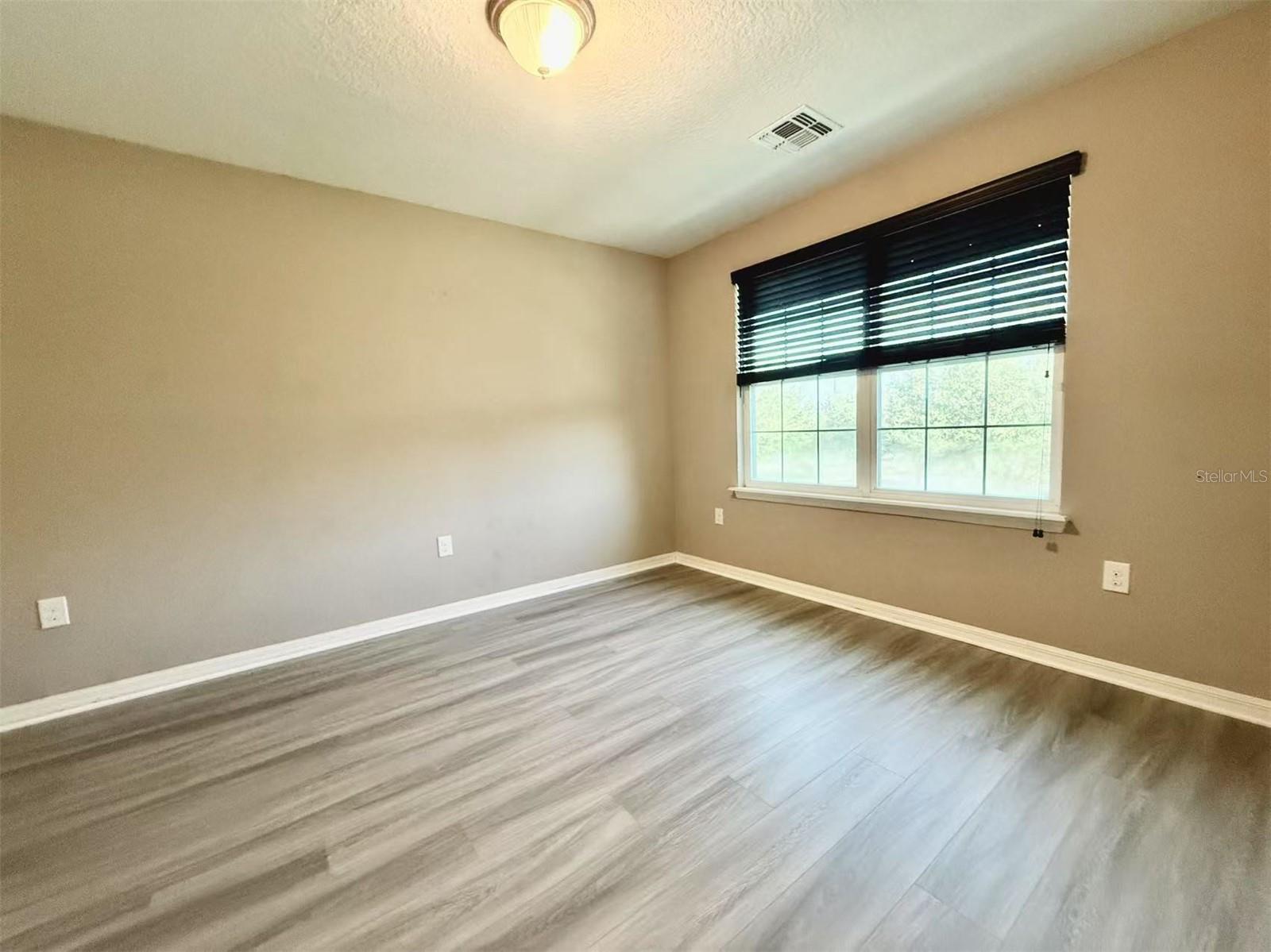 11804 SILVERLAKE PARK DR