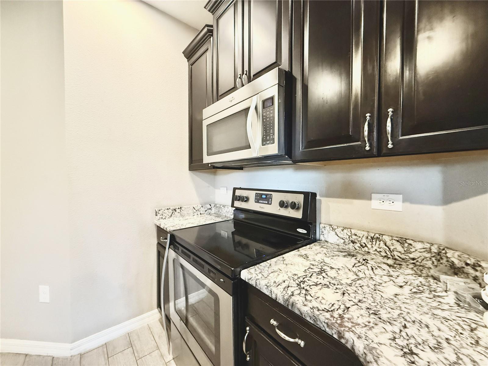 11804 SILVERLAKE PARK DR