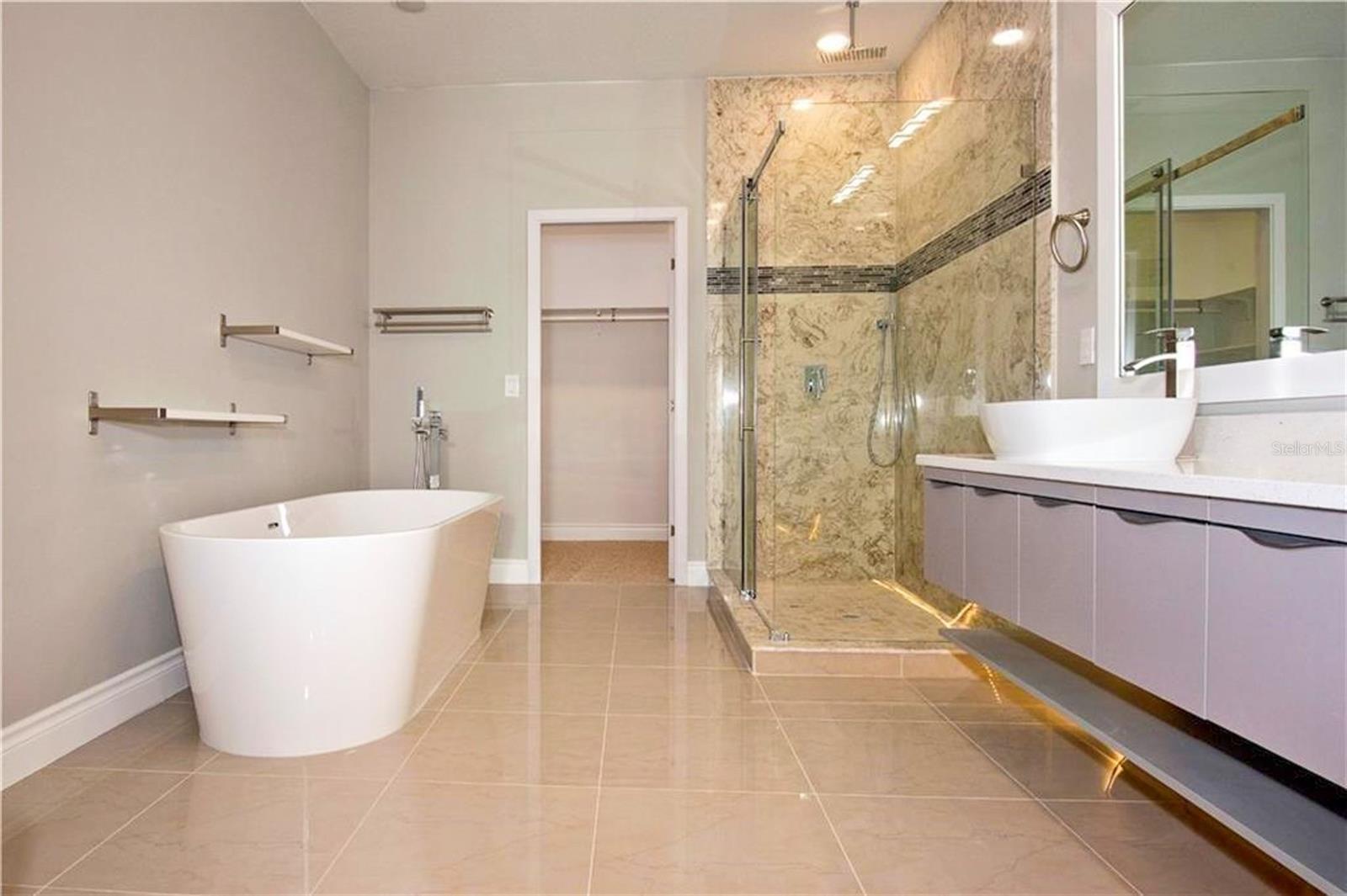 1866 BRENTWOOD CT
