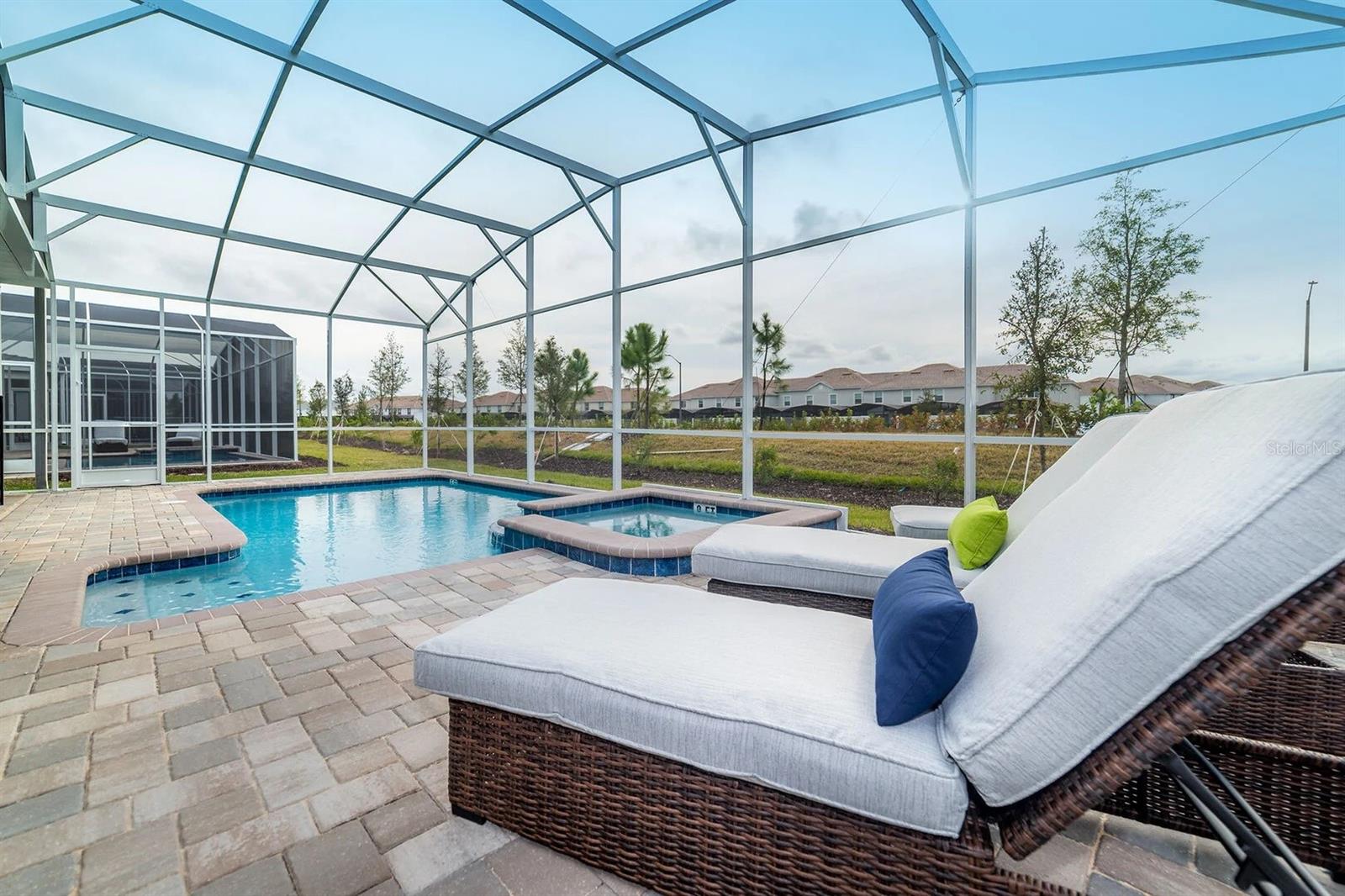 1532 MAIDSTONE CT