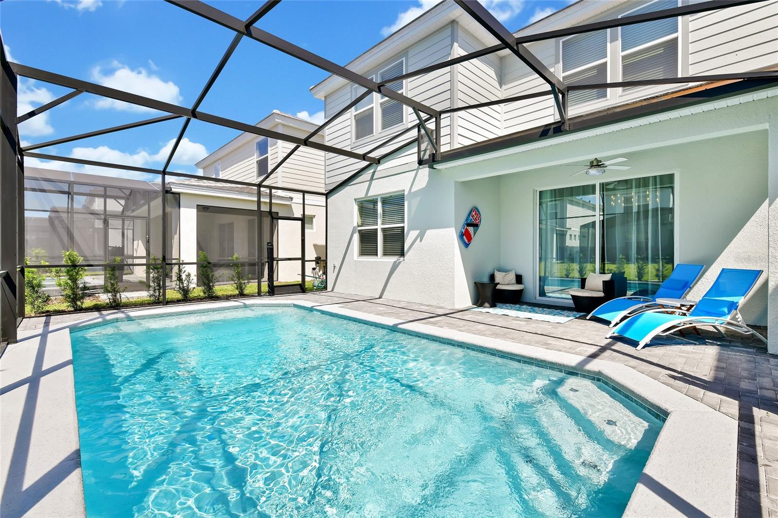 7212 OAKMOSS LOOP