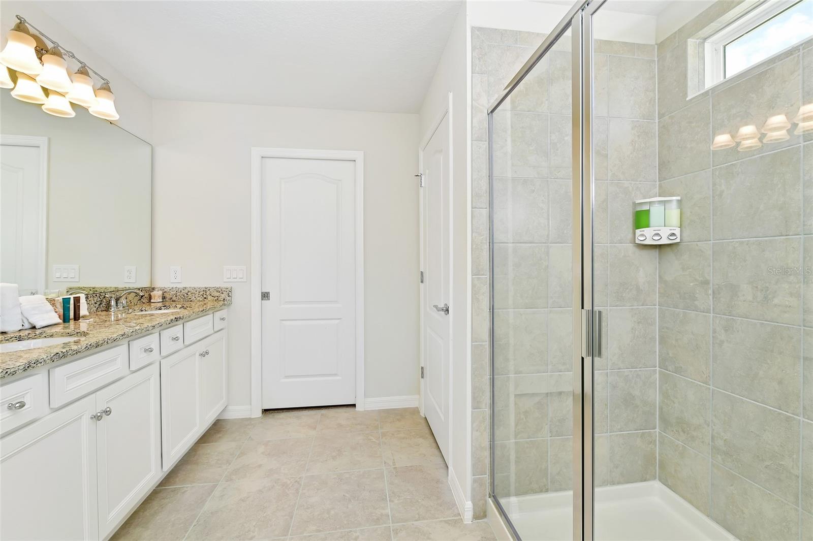 7212 OAKMOSS LOOP