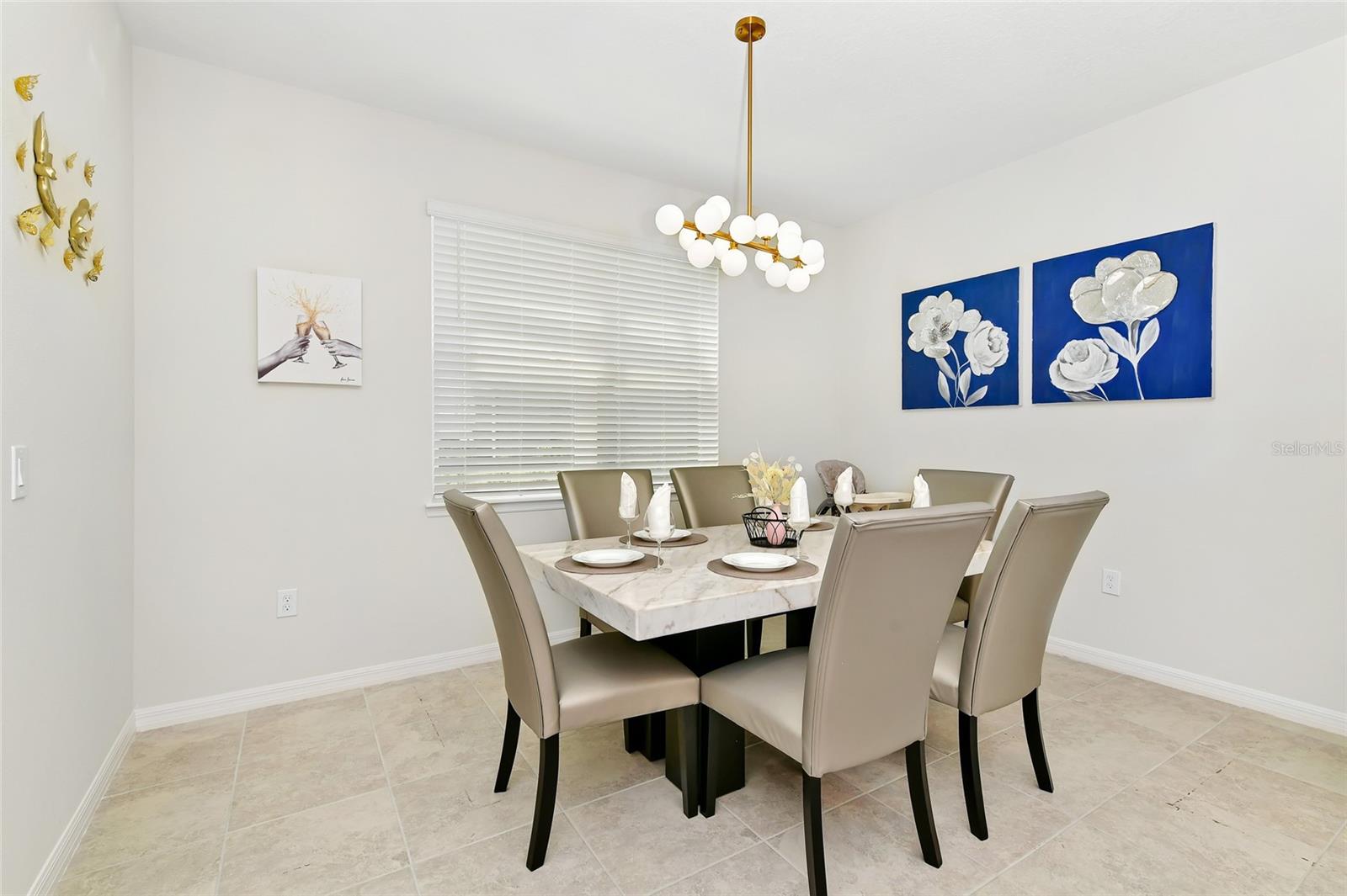 7212 OAKMOSS LOOP