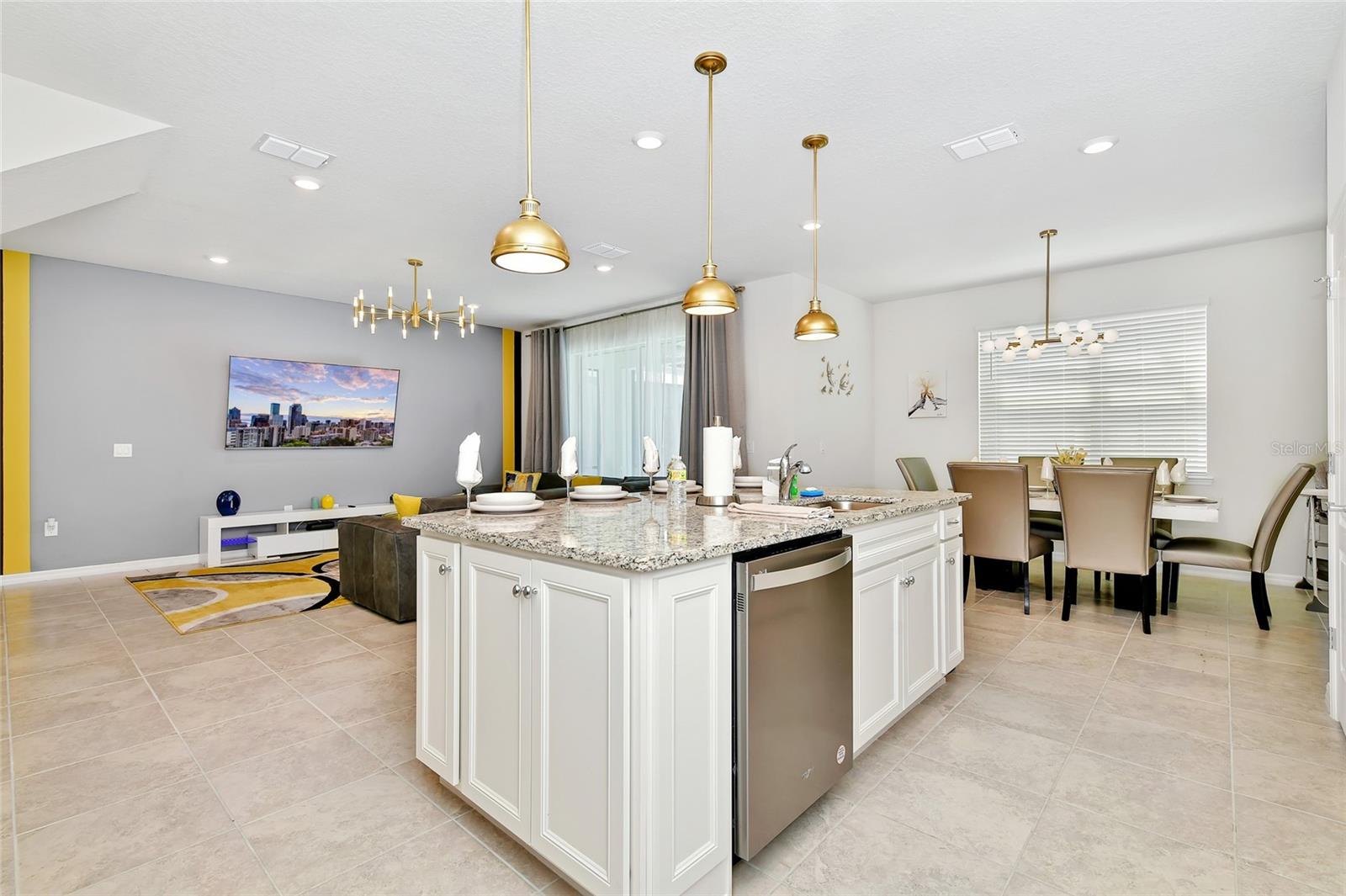 7212 OAKMOSS LOOP