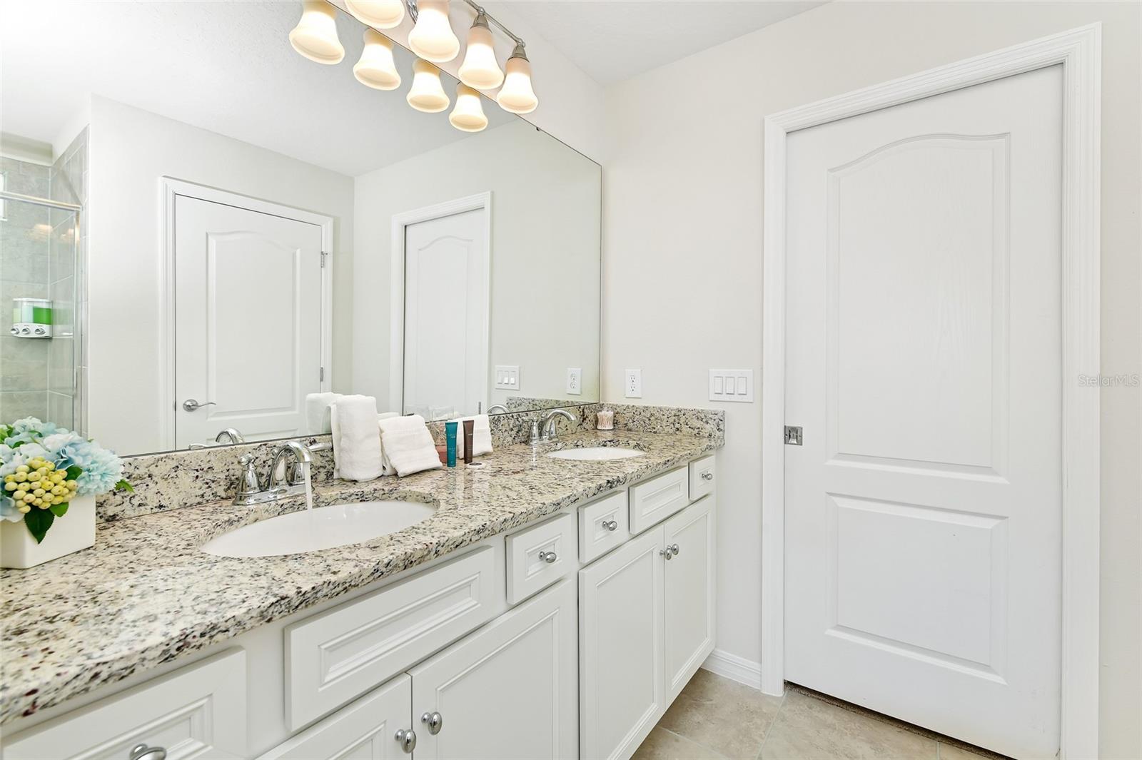 7212 OAKMOSS LOOP