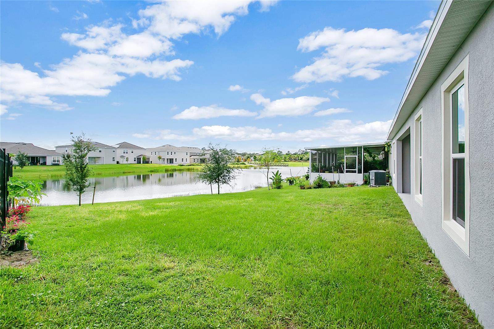 4944 OLIVIA CT