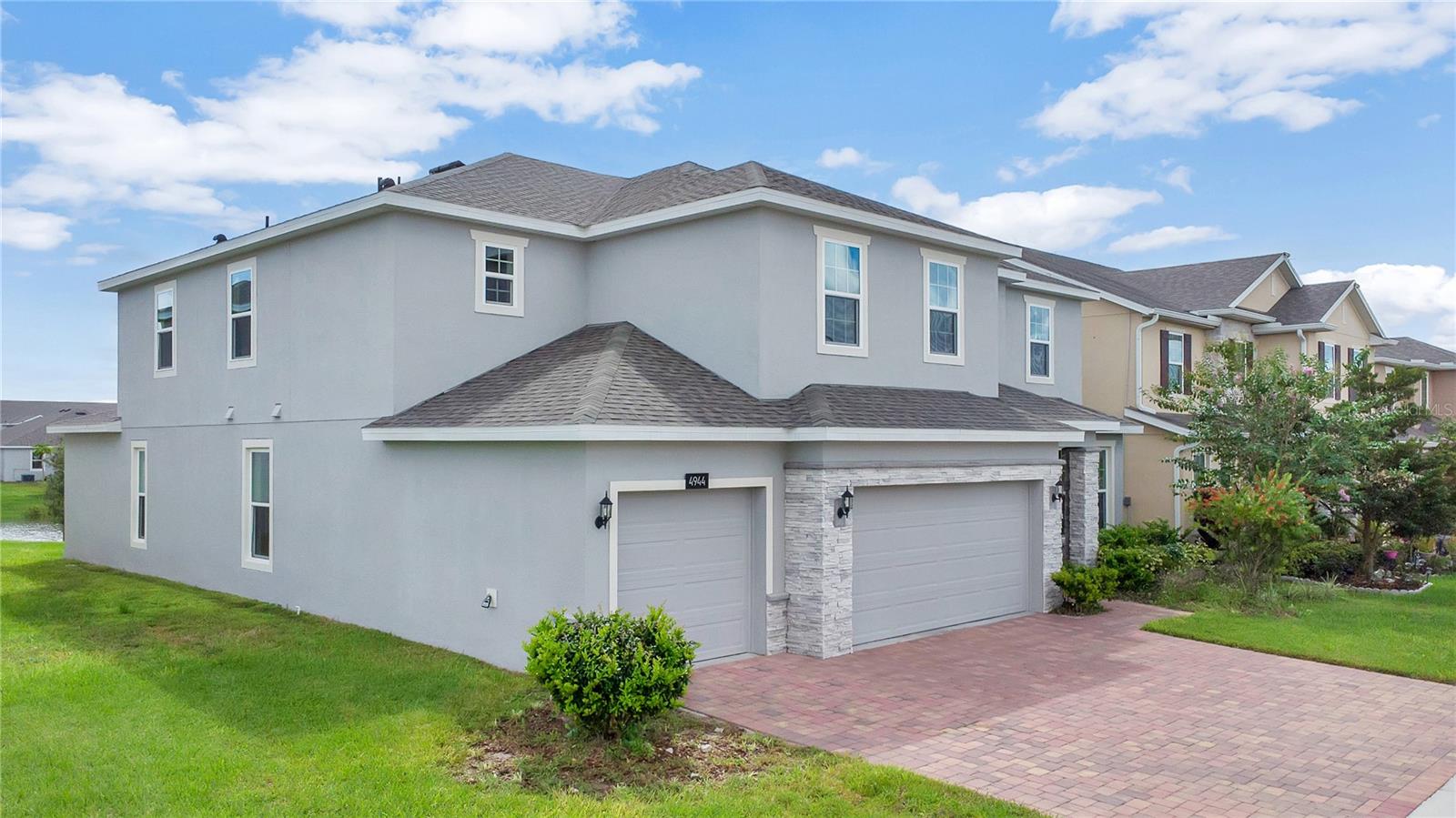 4944 OLIVIA CT