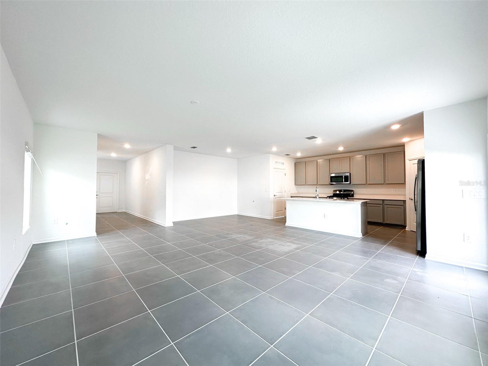 26159 FEATHERGRASS CIR