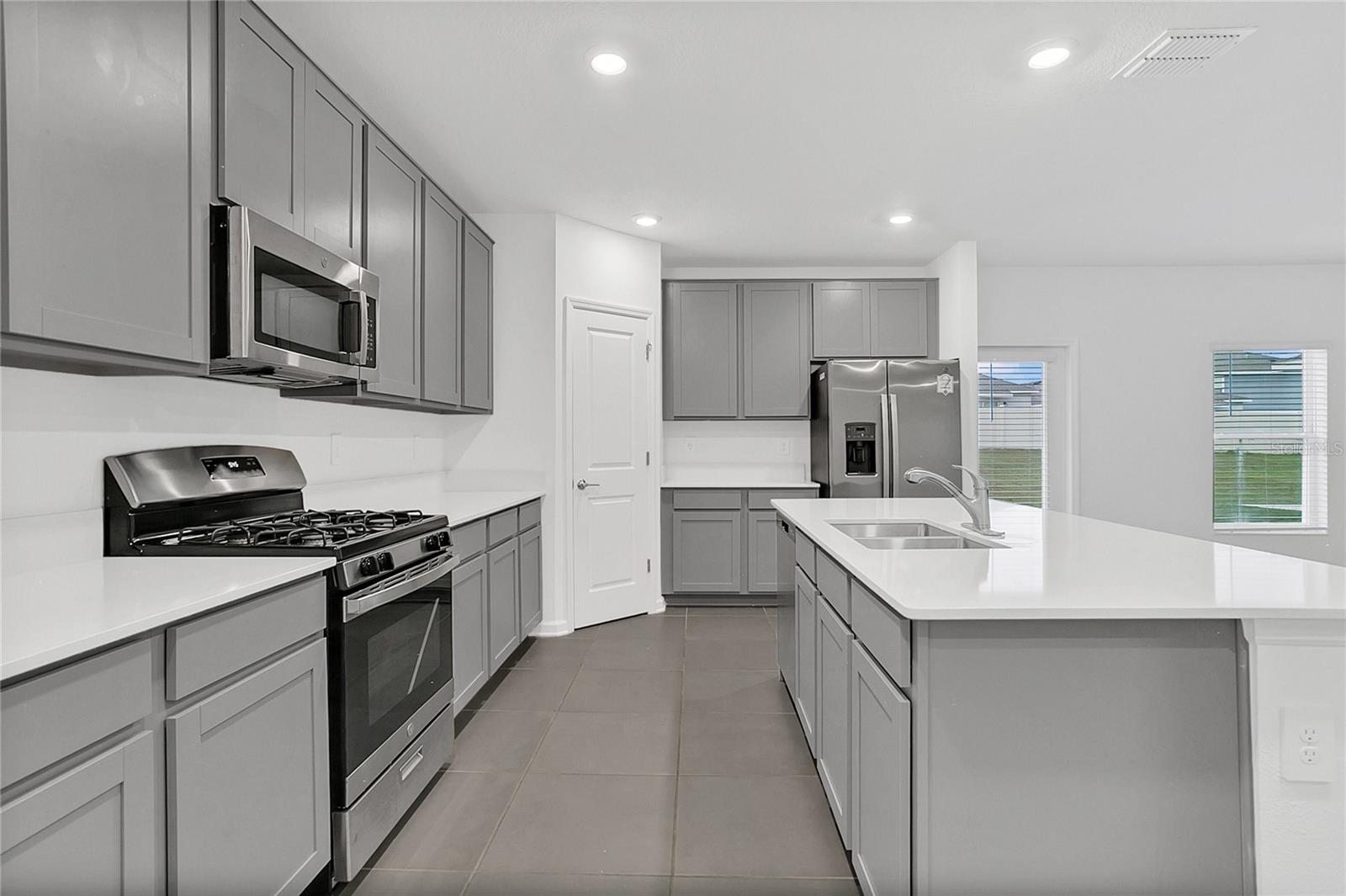 26159 FEATHERGRASS CIR